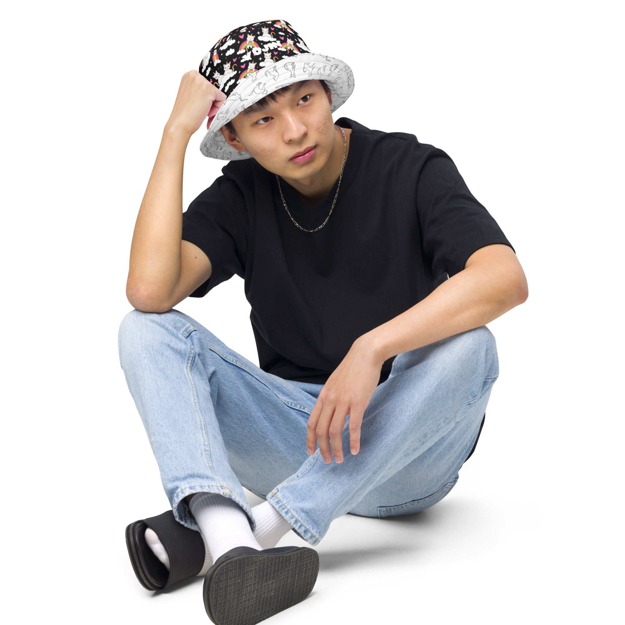 Black and White Reversible Bucket Hat | Yūjin Japanese Anime Streetwear Clothing