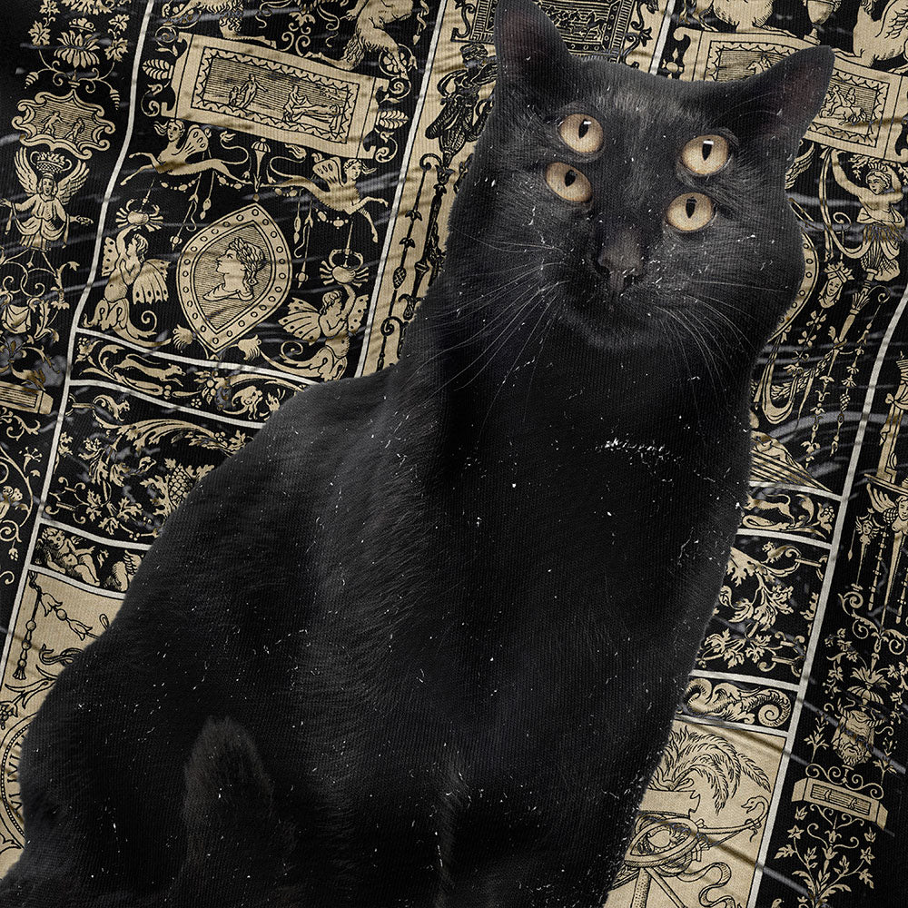 Black Cat T-Shirt | Yūjin Japanese Anime Streetwear Clothing